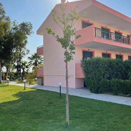 Stefania Sun Apartments Nikiti  Eksteriør billede